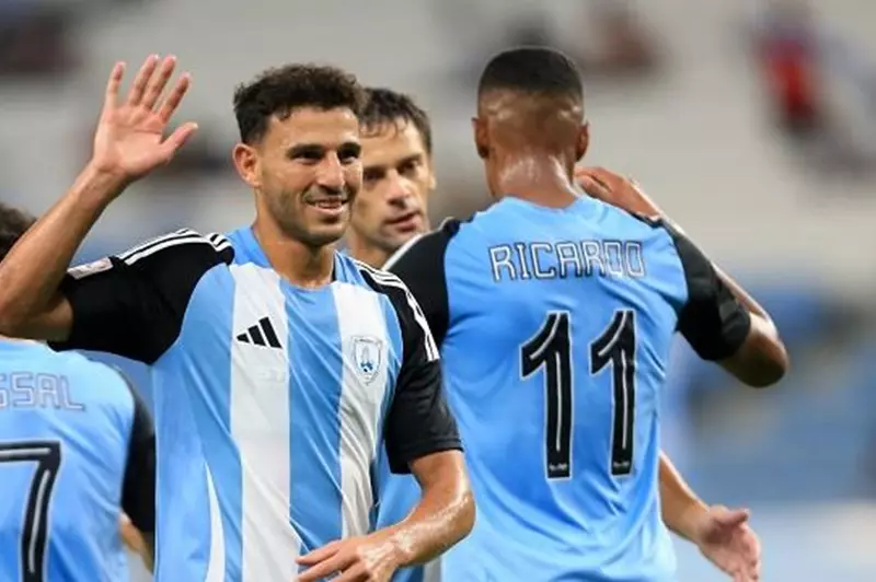 بمشاركة حمدي فتحي.. الوكرة يتعادل مع الأهلي في الدوري القطري (فيديو)